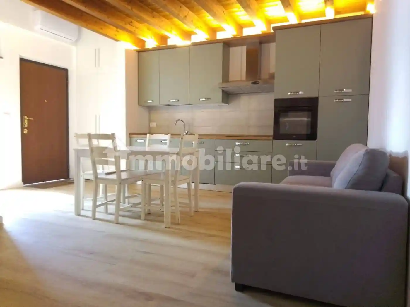 Appartamento in affitto a Monza