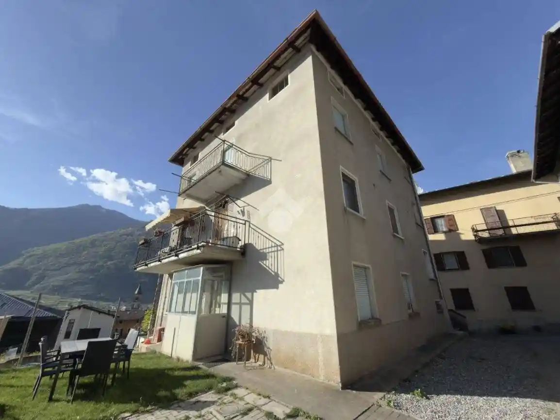 Appartamento in vendita a Villa di Tirano