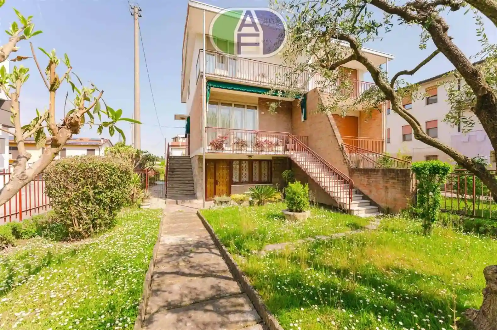 Villa - foto 2