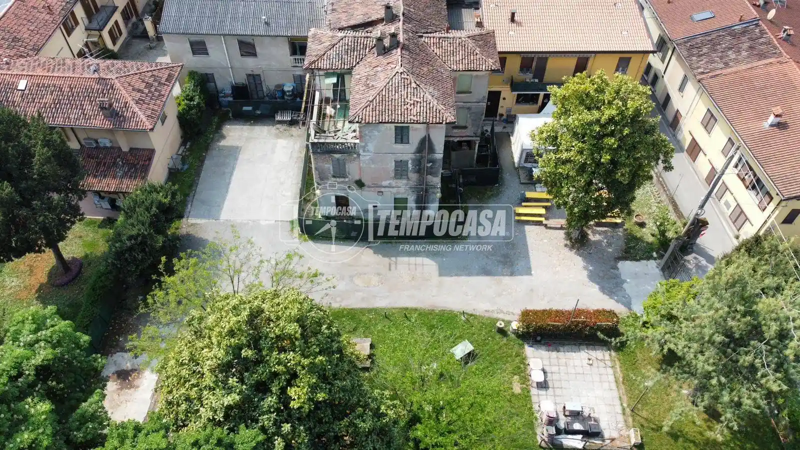 Palazzo - Edificio in vendita a Capriate San Gervasio