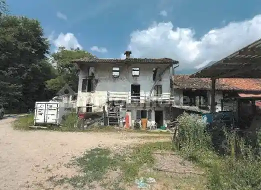 Casa indipendente in vendita a Feltre