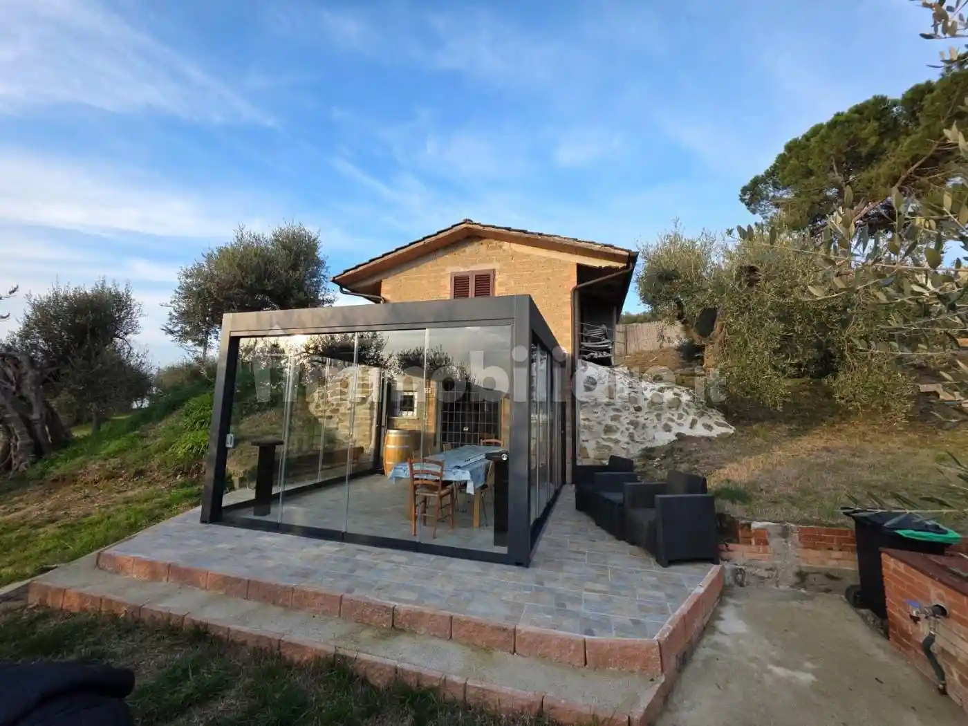 Palazzo - Edificio in vendita a Magione