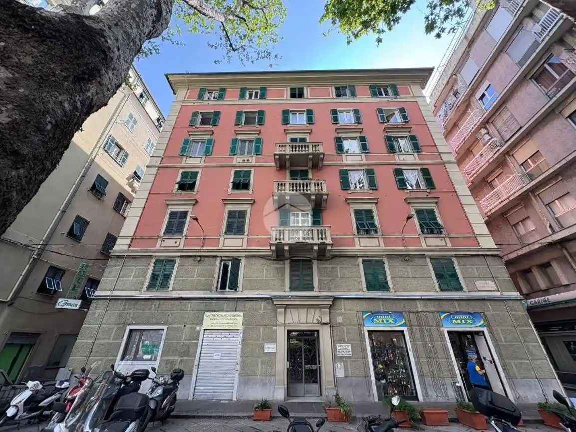 Appartamento in vendita a Genova