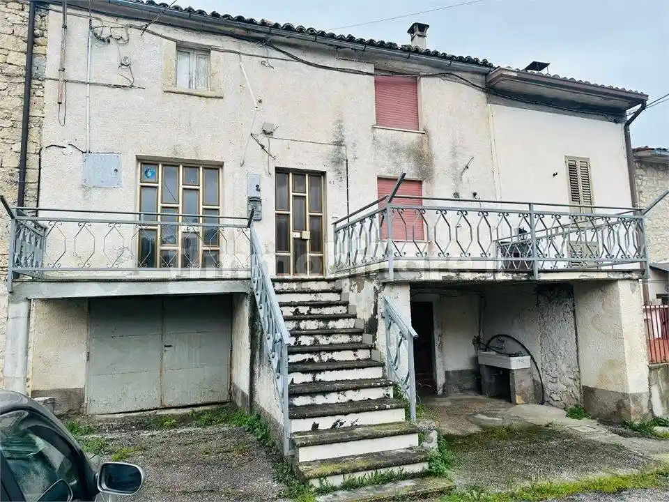 Casa indipendente in vendita a Caramanico Terme