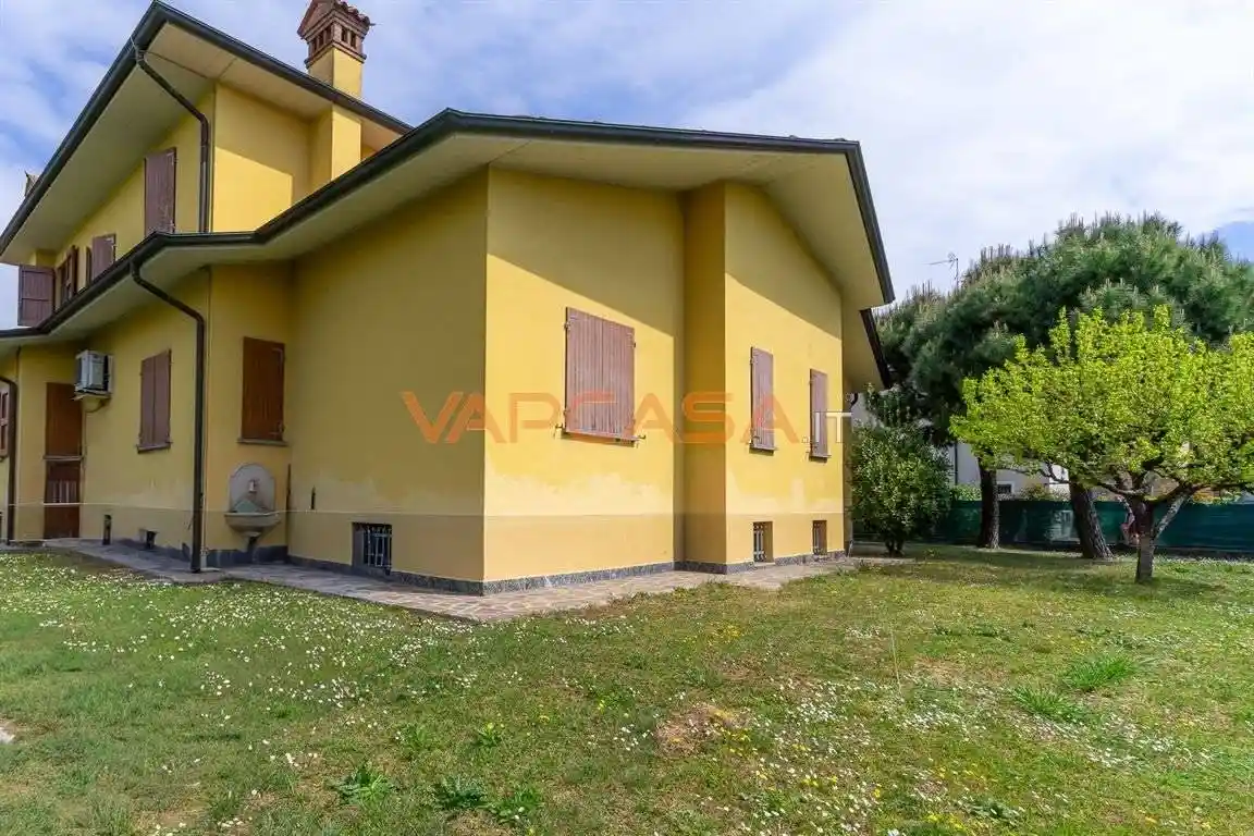 Appartamento in vendita a Lurano