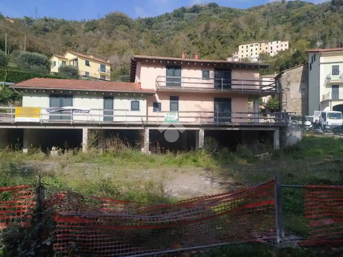 Appartamento in vendita a San Colombano Certenoli