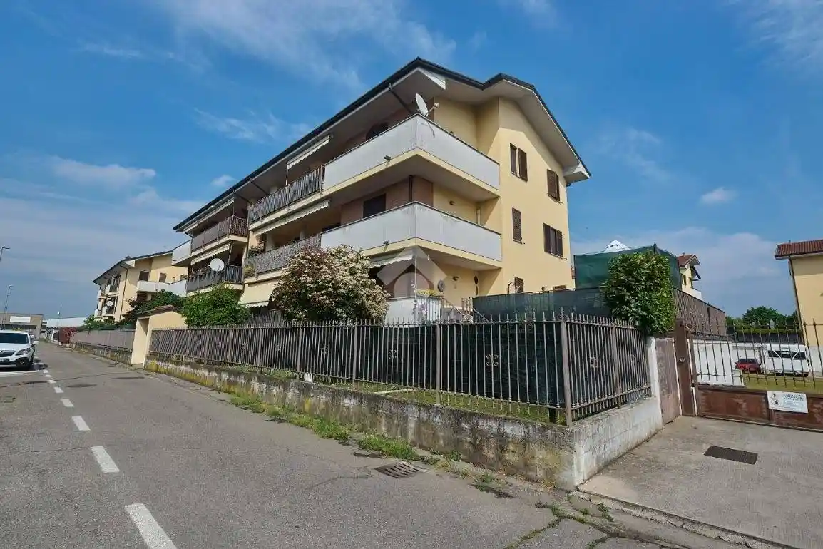 Appartamento in vendita a Spino d'Adda