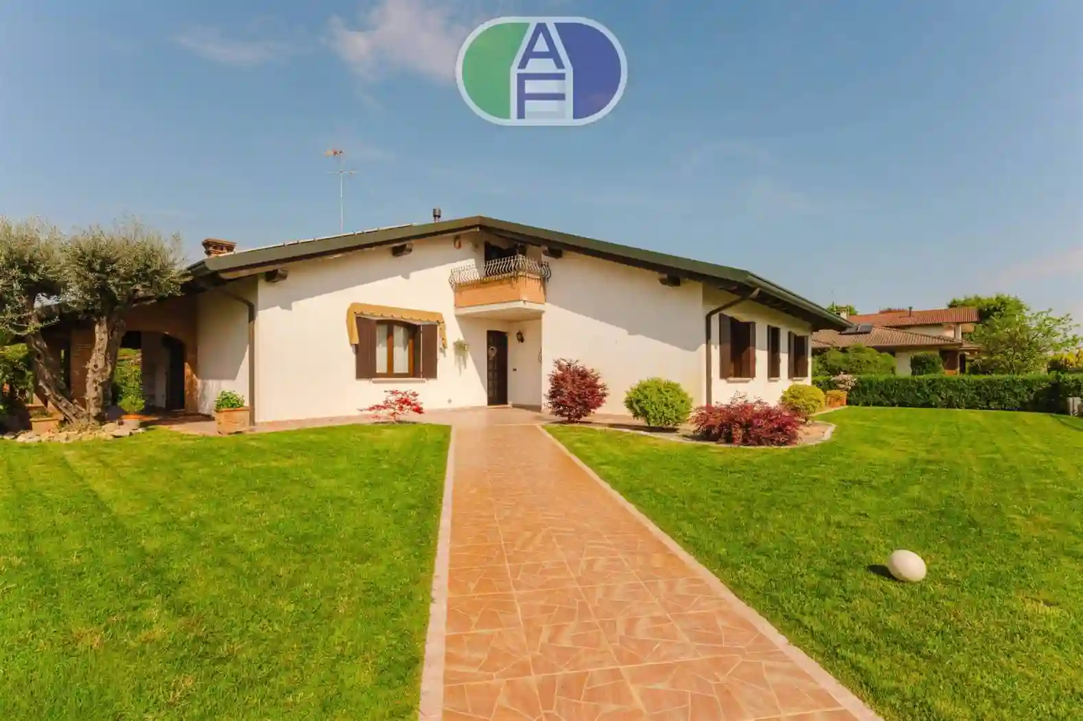 Villa - foto 2
