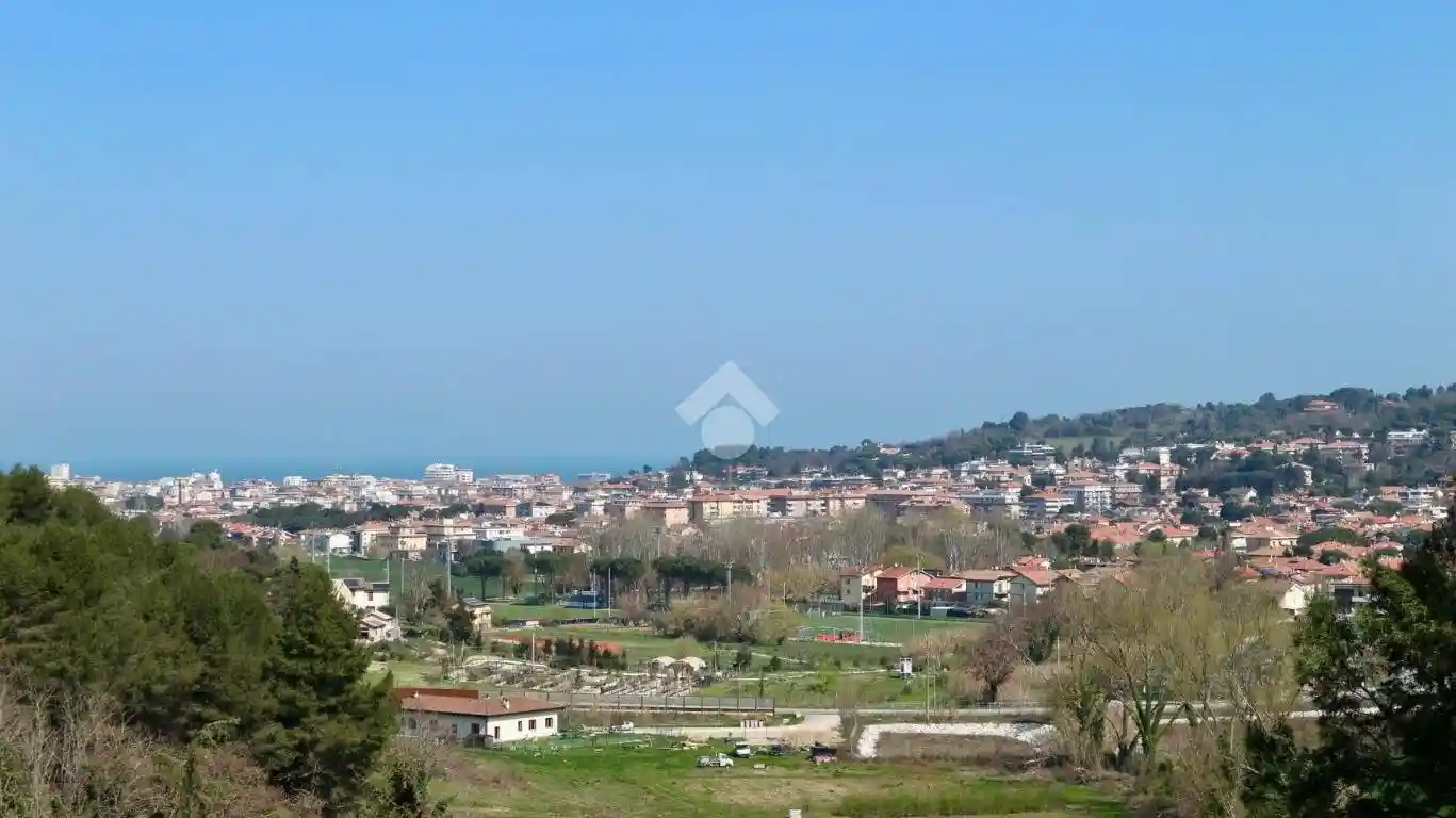 Villa in vendita a Pesaro