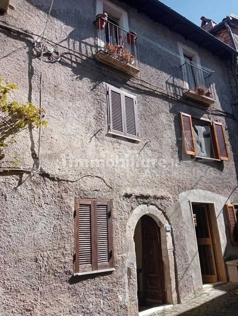 Appartamento in vendita a Tagliacozzo