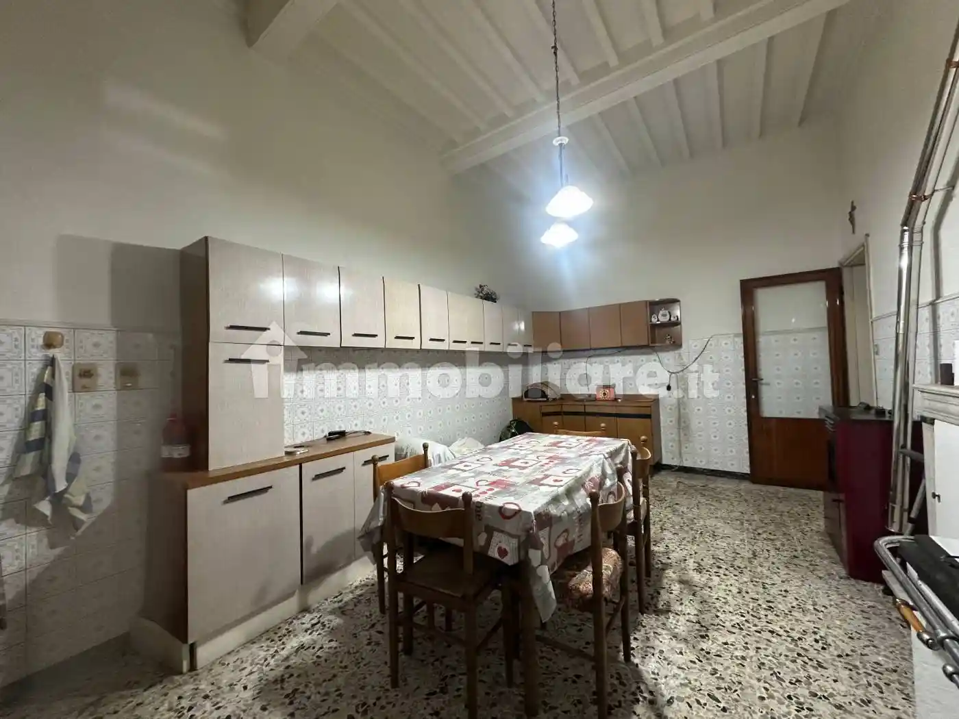 Casa indipendente in vendita a Lucca