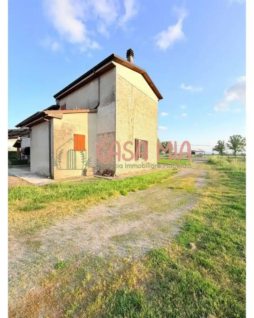 Casa indipendente in vendita a Calendasco