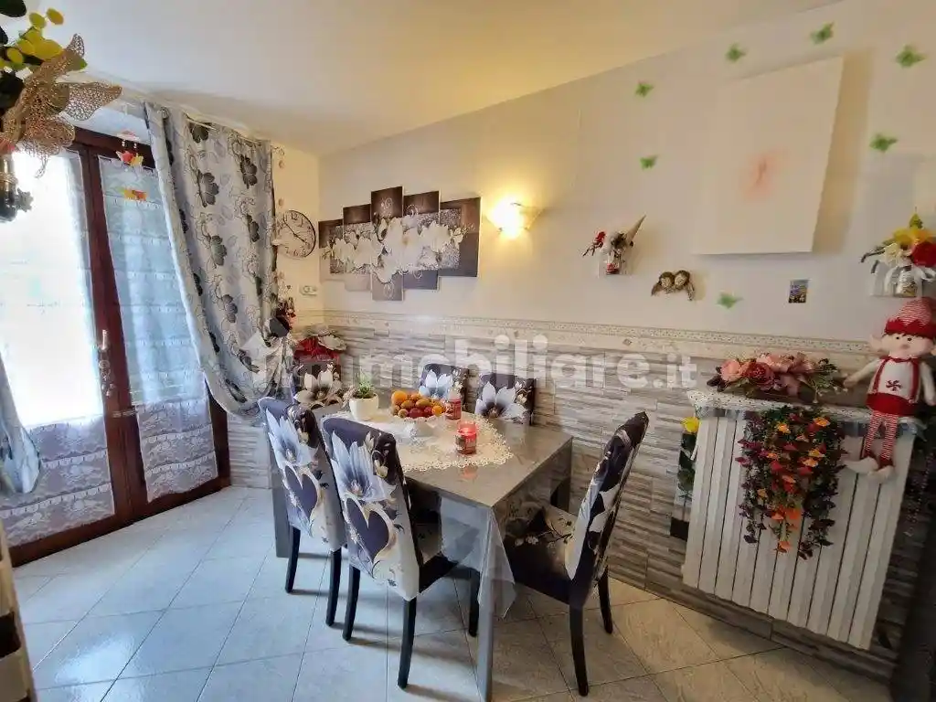 Casa indipendente in vendita a Pistoia