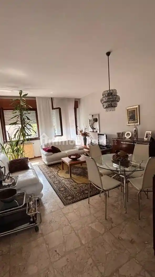 Appartamento in vendita a Varese