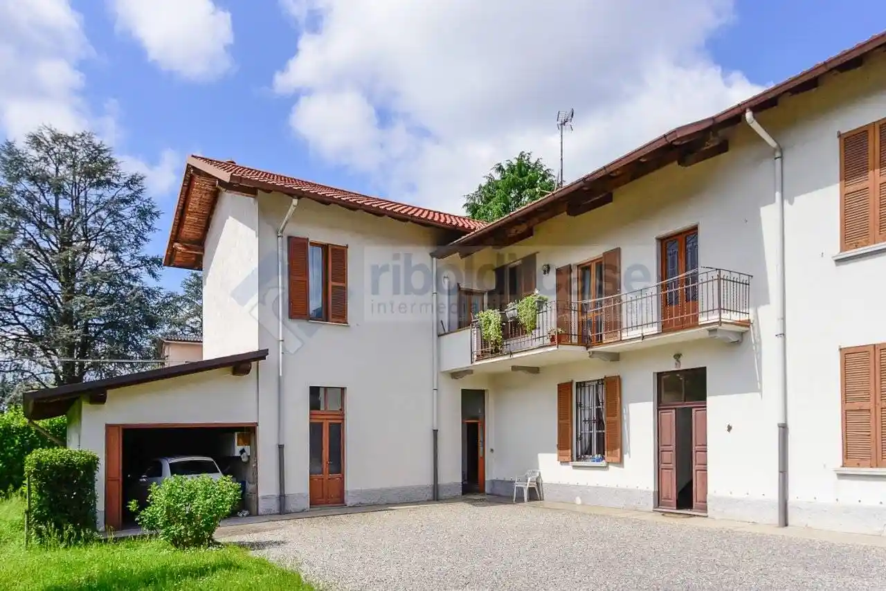 Villa in vendita a Meda