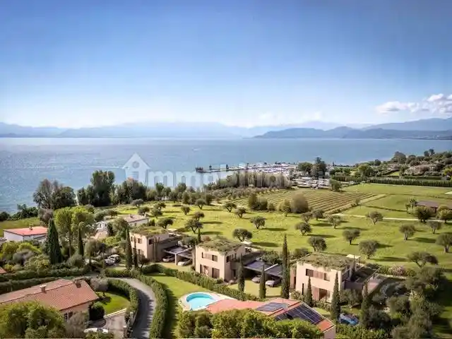 Villa in vendita a Lazise