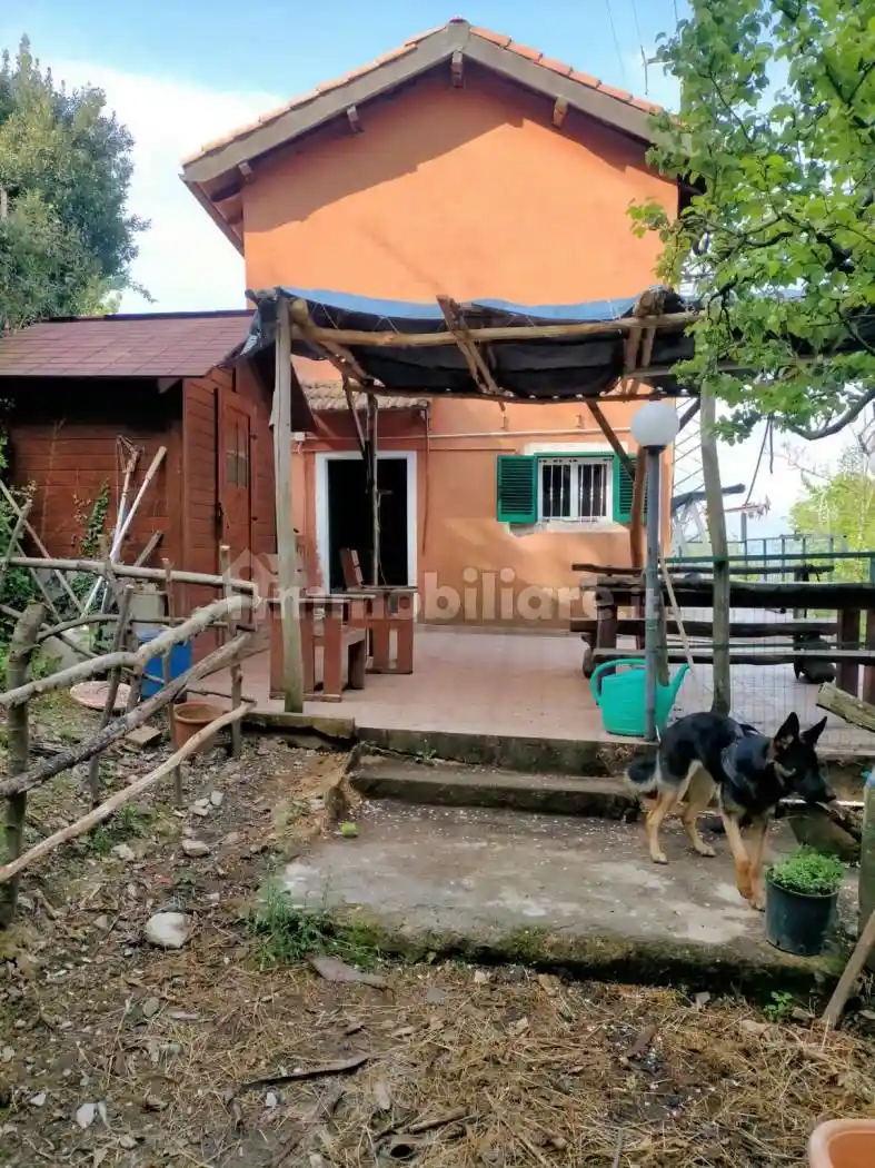 Casa indipendente in vendita a Davagna