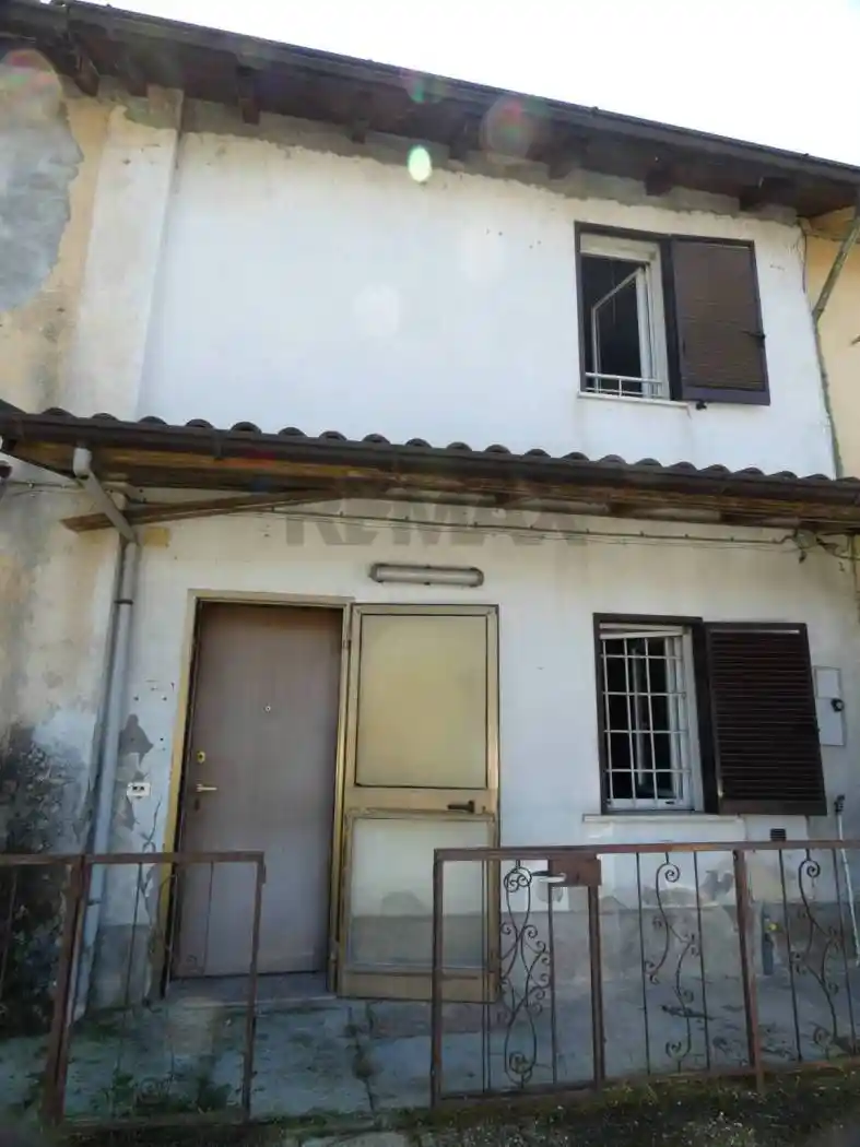 Casa indipendente in vendita a Zeme