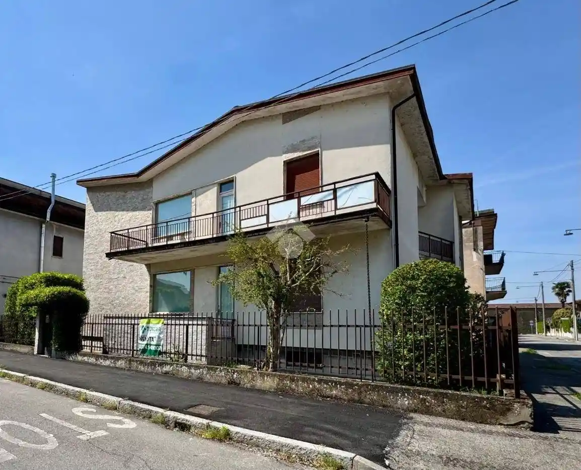 Villa in vendita a Pizzighettone