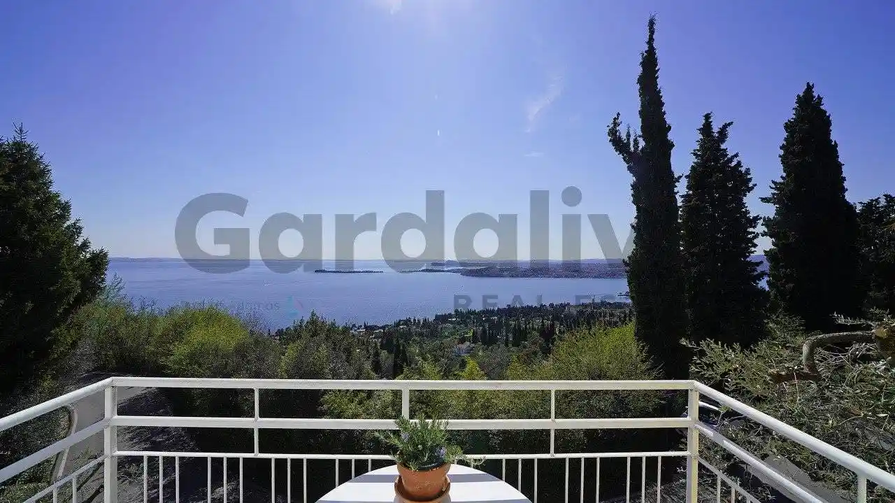 Villa in vendita a Gardone Riviera