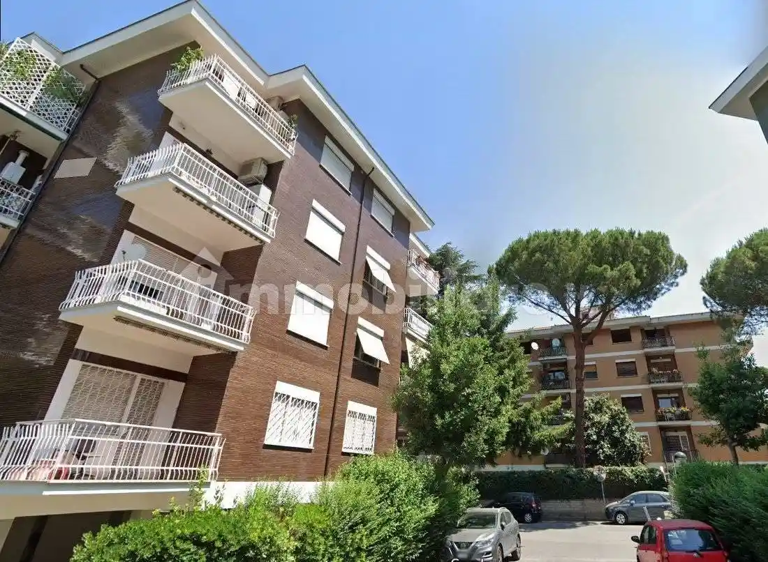 Appartamento in vendita a Roma