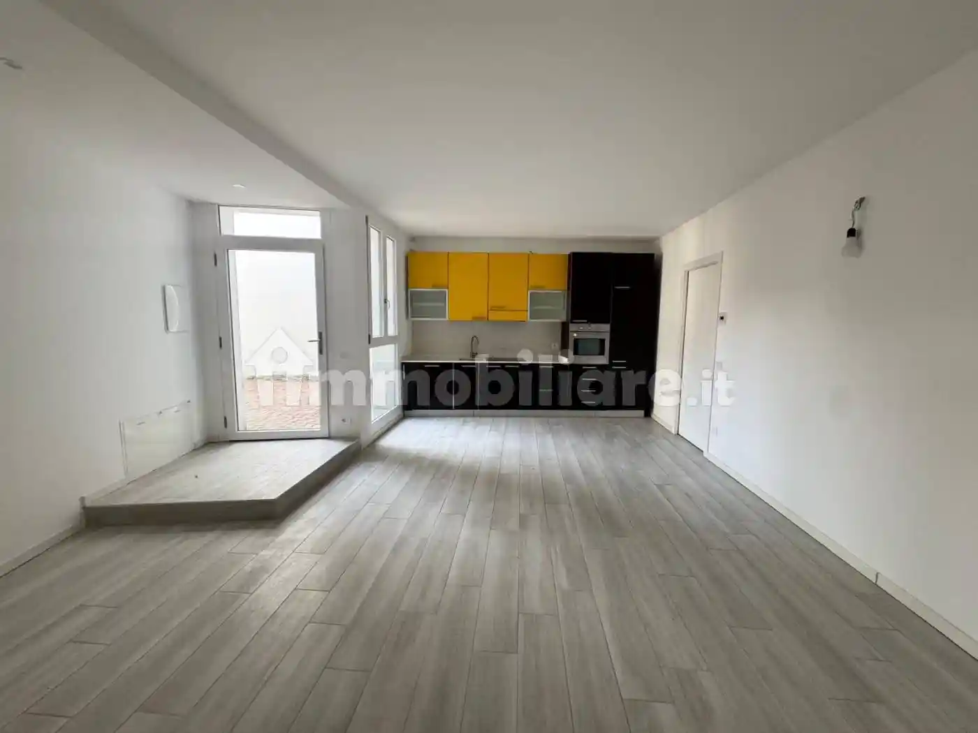 Appartamento in vendita a Bernareggio