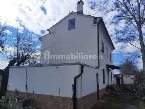 Villa in vendita a Macerata