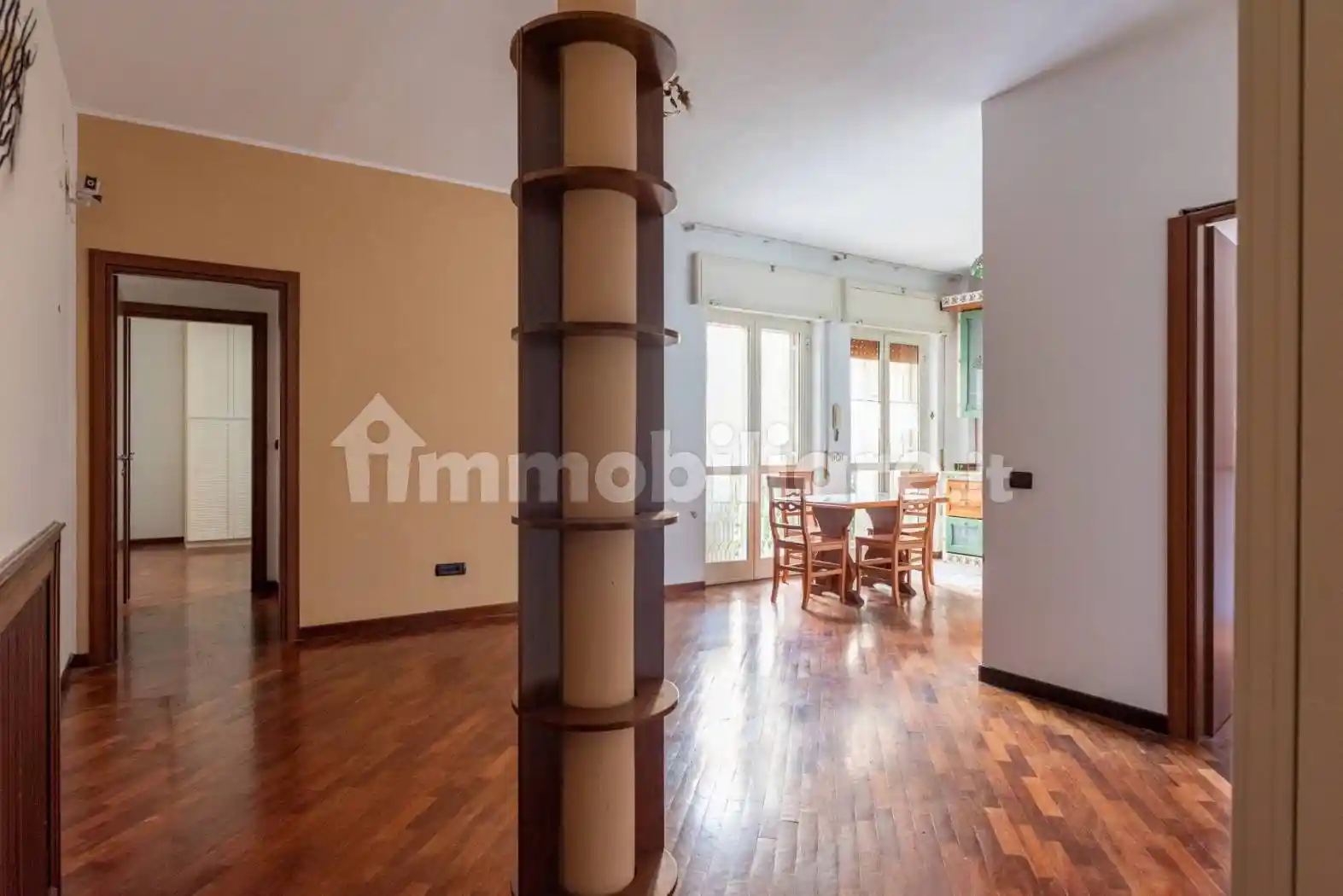 Appartamento in vendita a Napoli