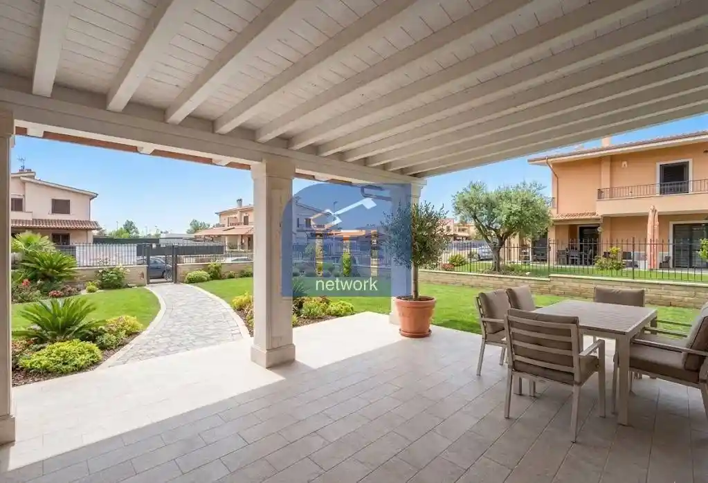 Villa in vendita a Pomezia
