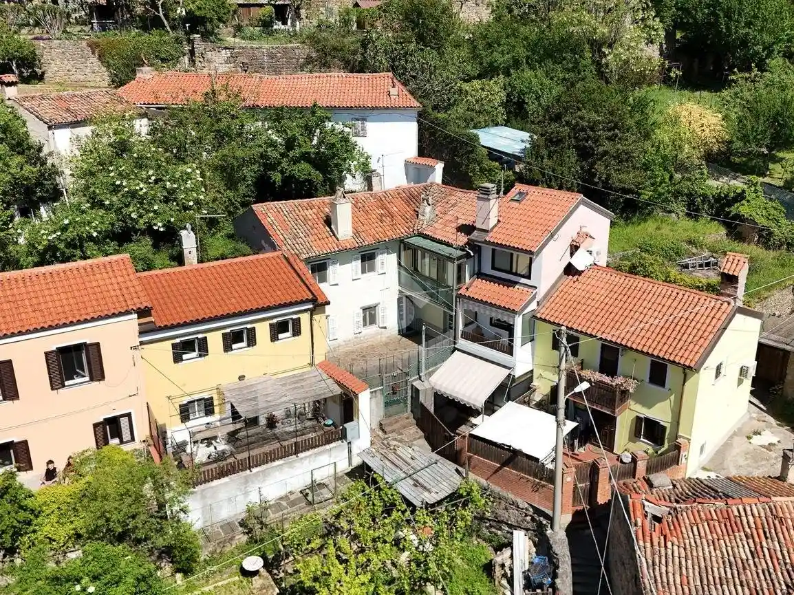 Rustico - Casale in vendita a Trieste