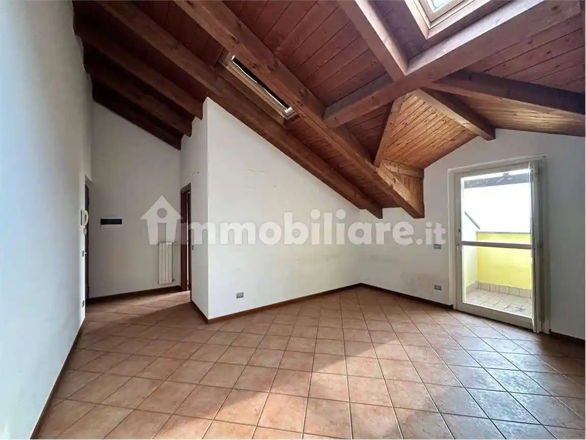 Appartamento in vendita a Zelo Buon Persico