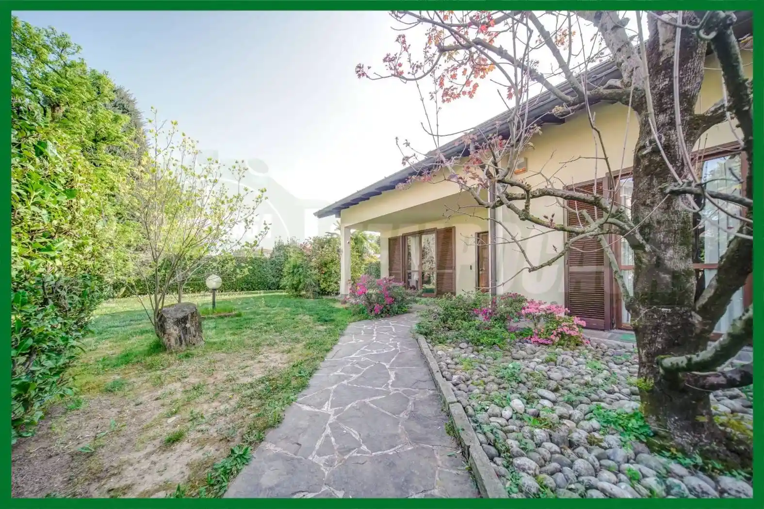 Villa in vendita a Samarate