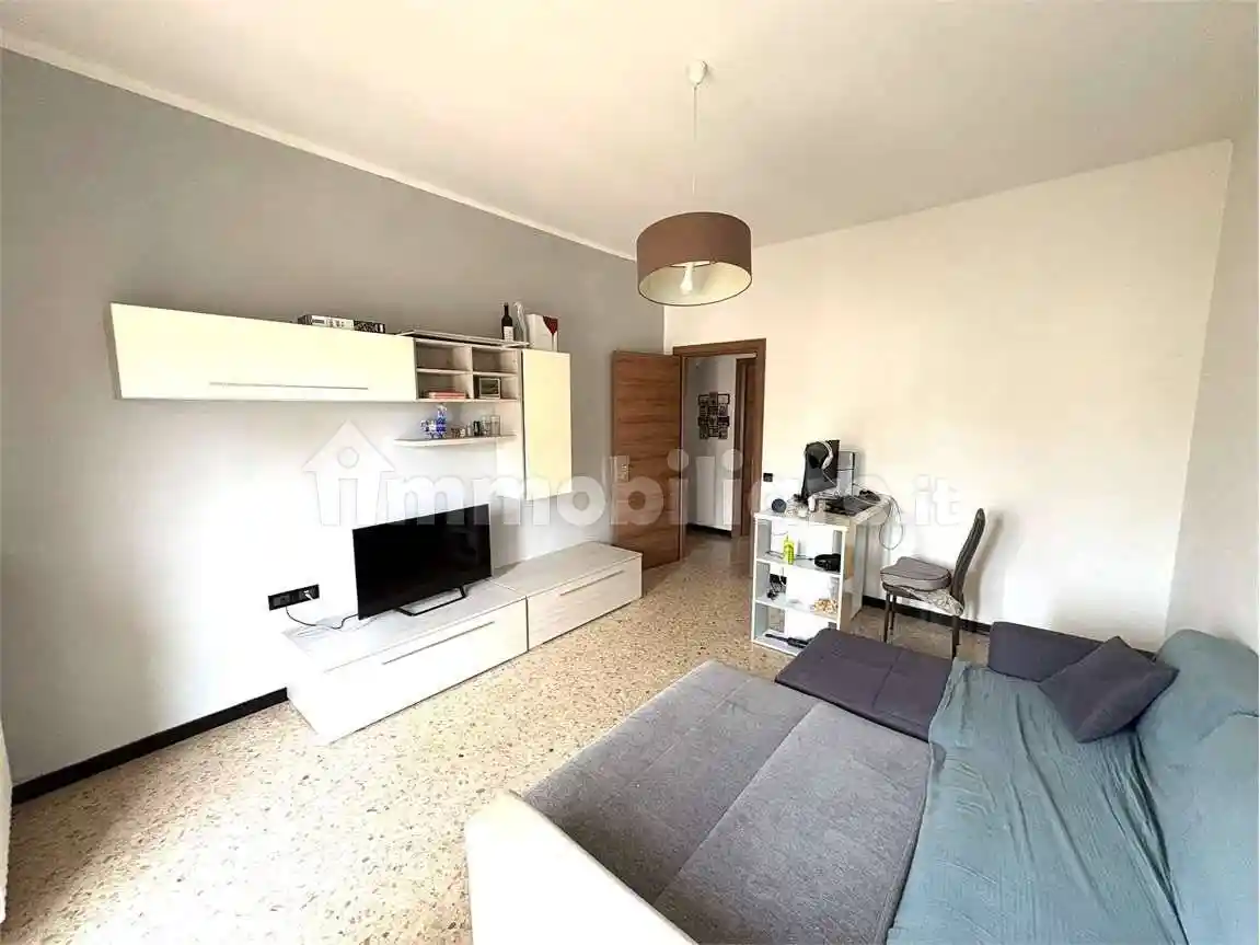 Appartamento in affitto a Valenza