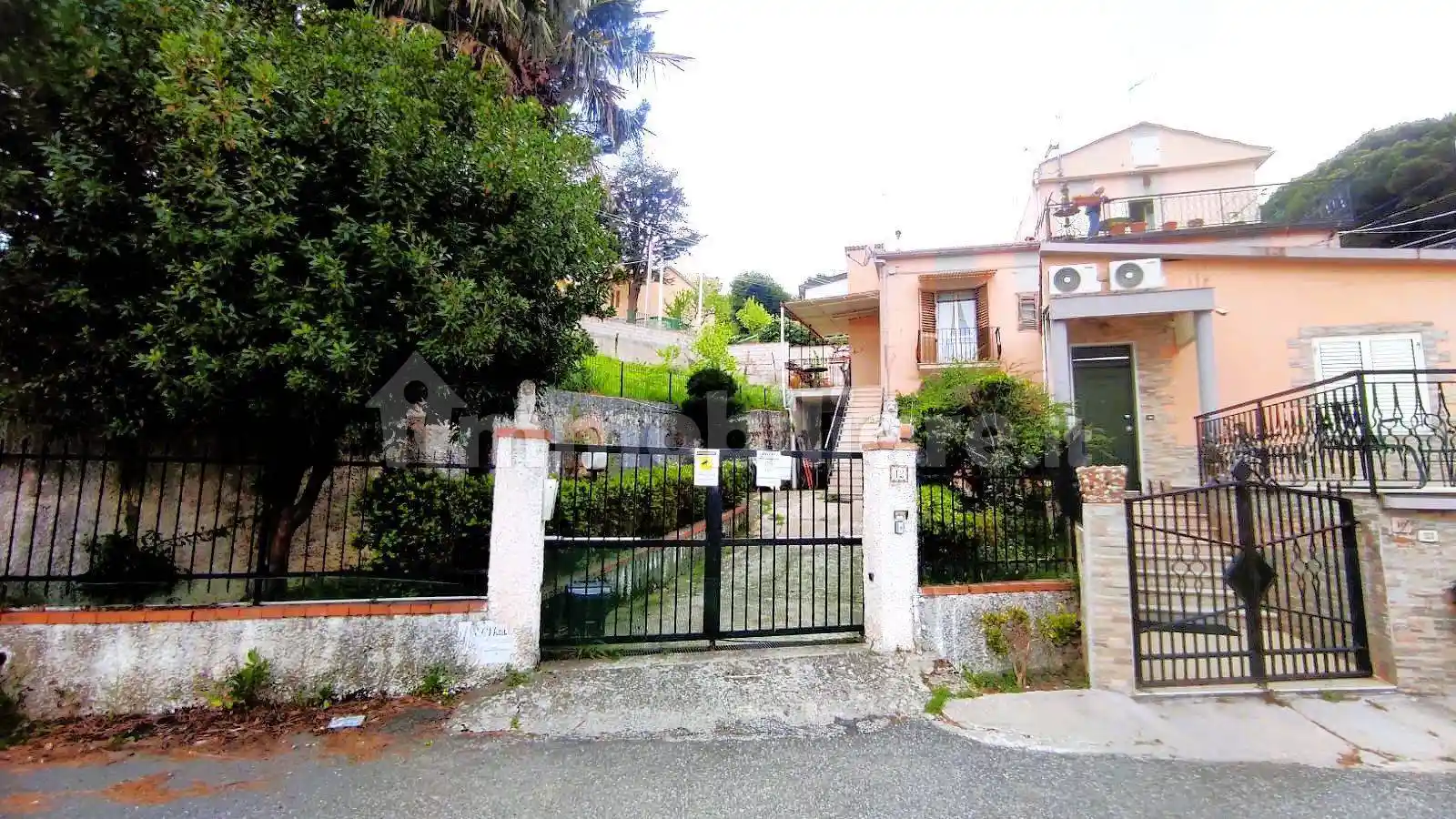 Casa indipendente in vendita a Catanzaro