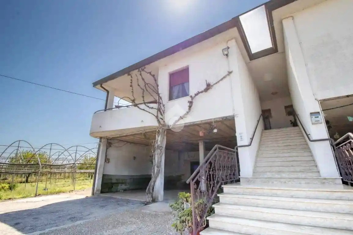 Casa indipendente in vendita a Ortona