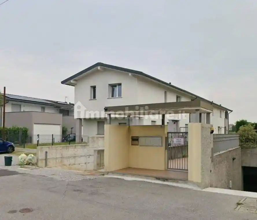 Appartamento in vendita a Sulbiate