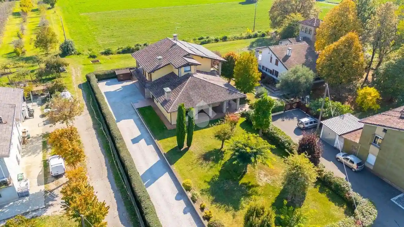 Villa - foto 3