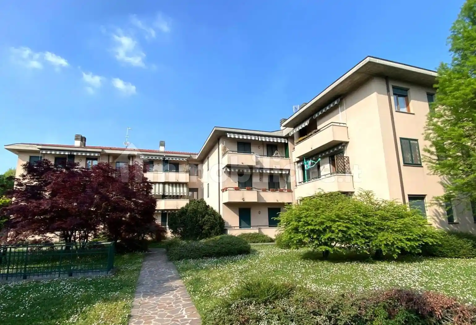 Appartamento in vendita a Lesmo