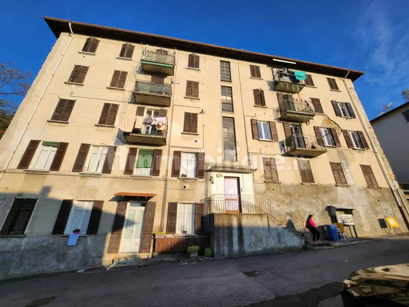 Appartamento in vendita a Capiago Intimiano