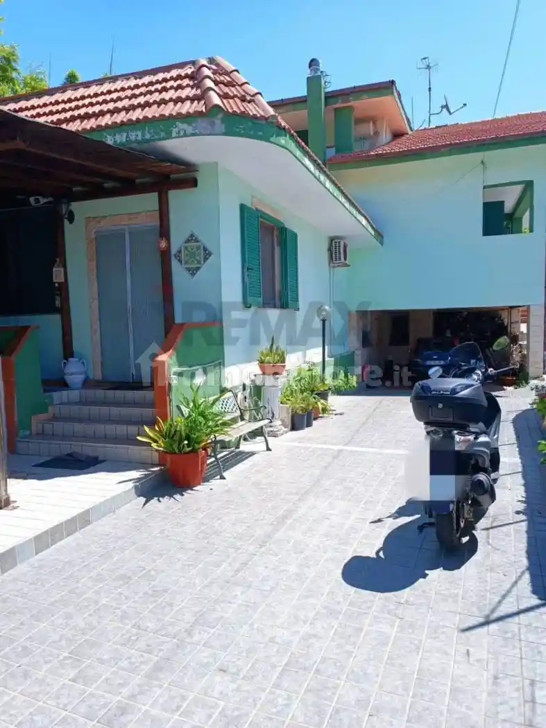 Villa in vendita a Minturno