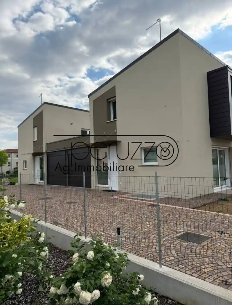 Villa in vendita a Bassano del Grappa