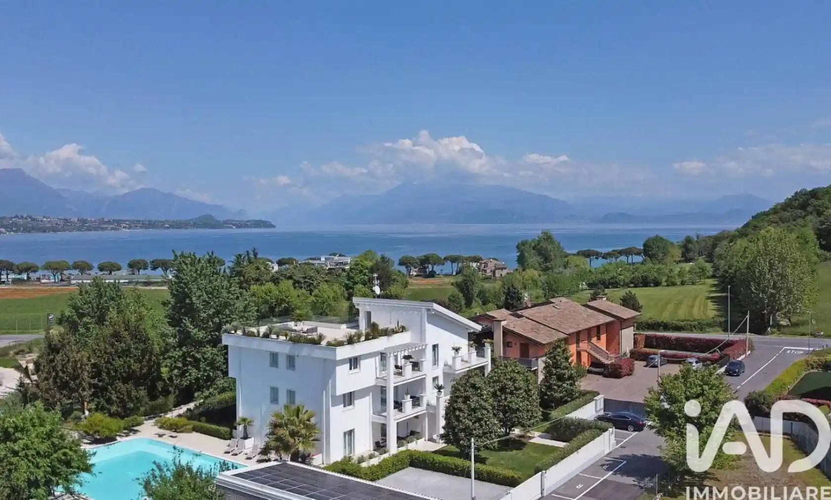 Villa in vendita a Desenzano del Garda