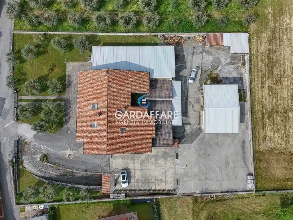 Casa indipendente in vendita a Puegnago sul Garda