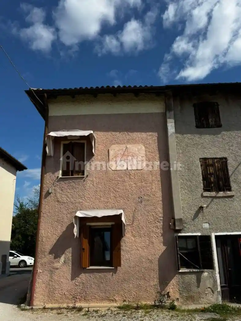 Rustico - Casale in vendita a Montebelluna