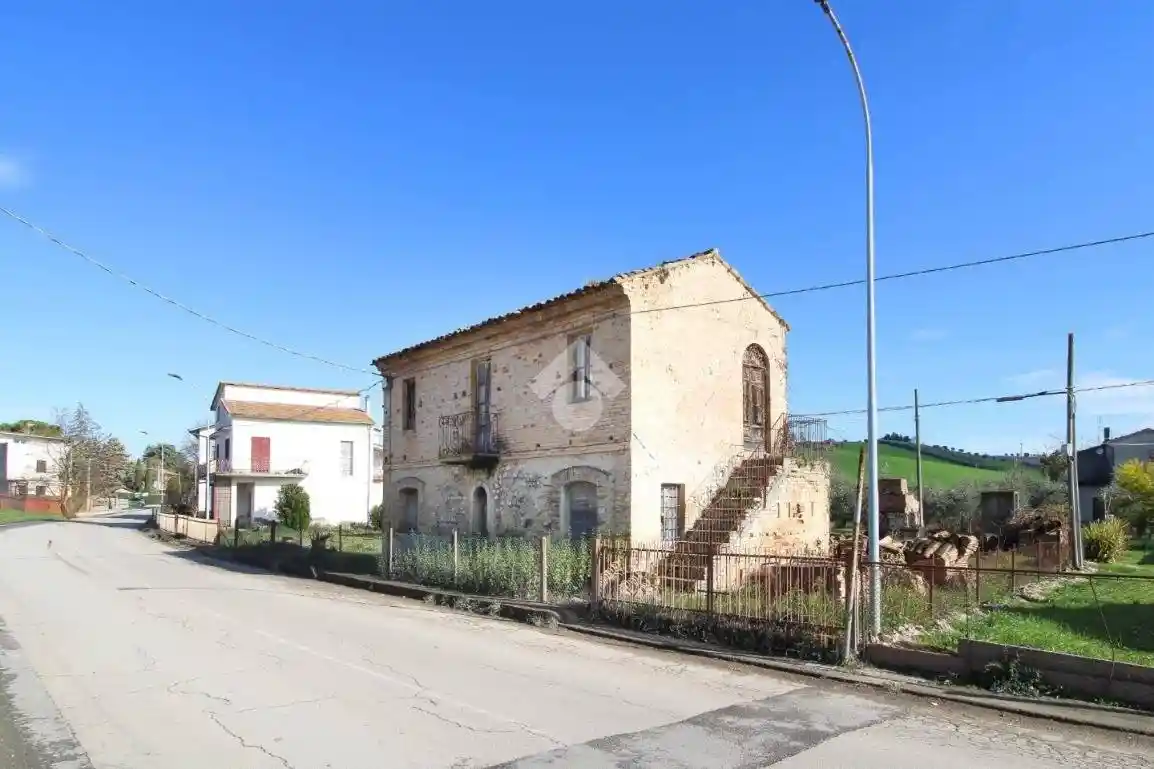 Rustico - Casale in vendita a Sant'Omero