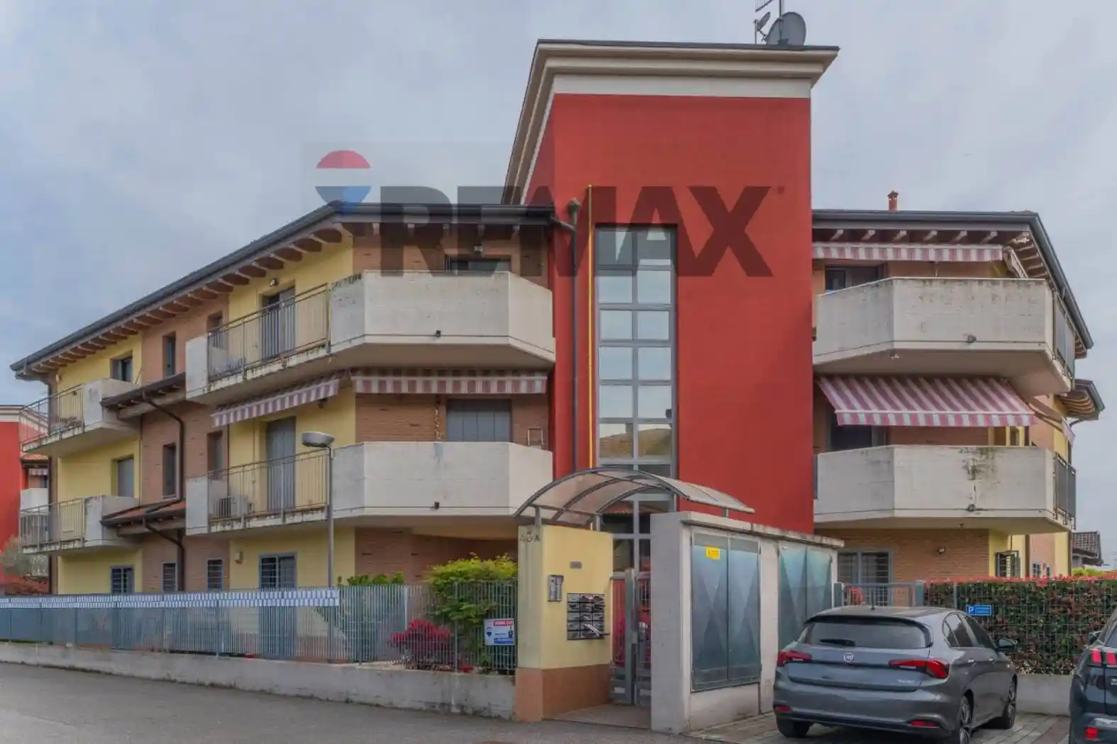 Appartamento in vendita a Cairate