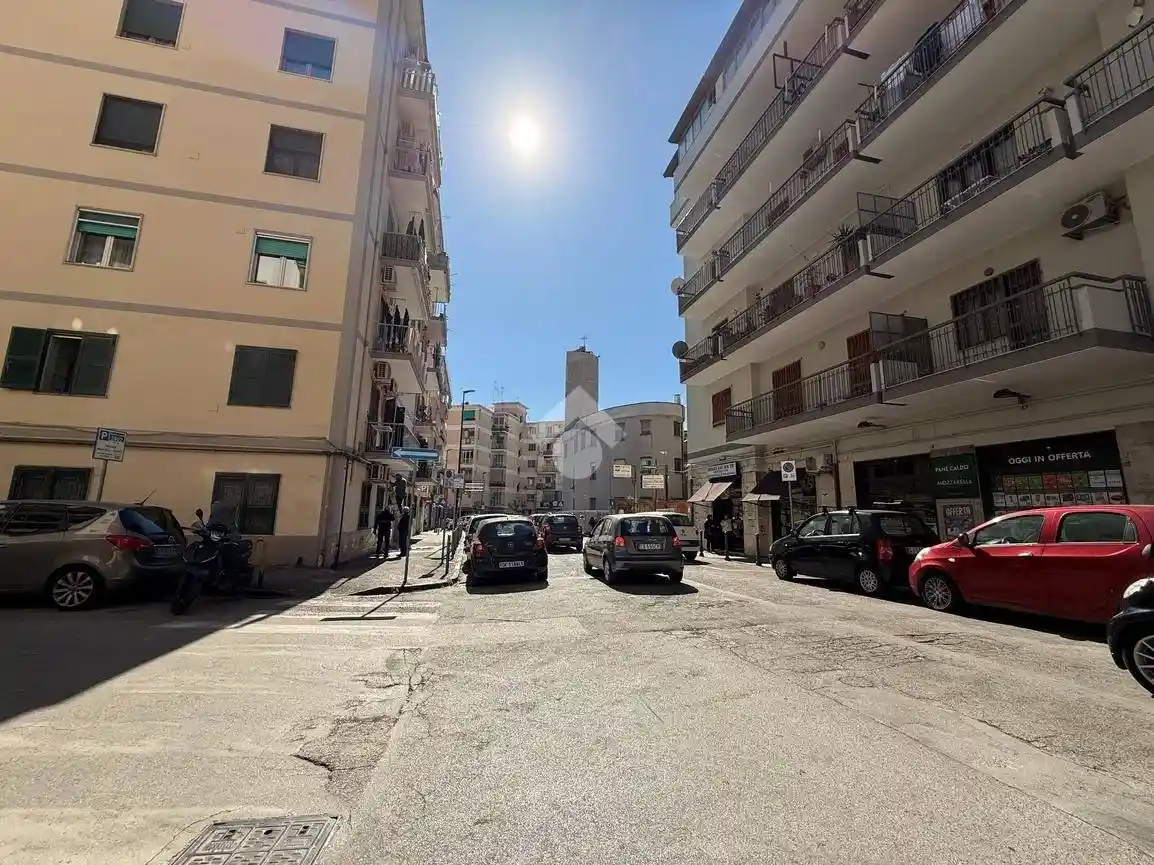 Appartamento in vendita a Napoli
