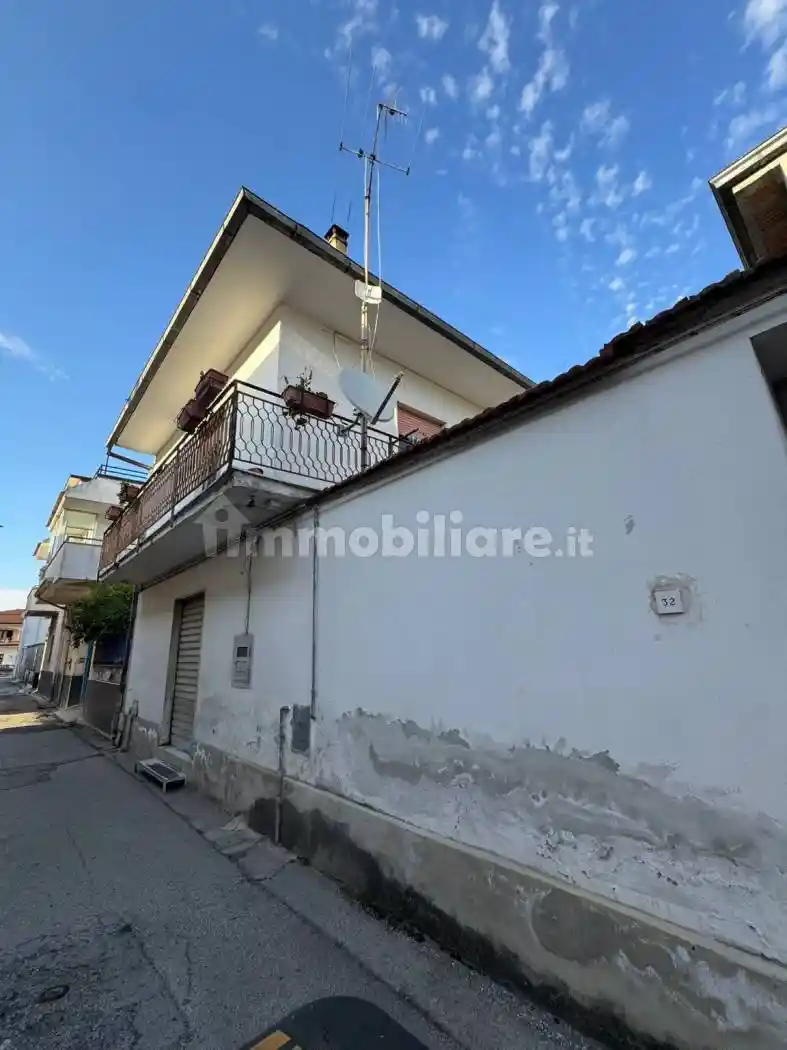Casa indipendente in vendita a Villa Literno