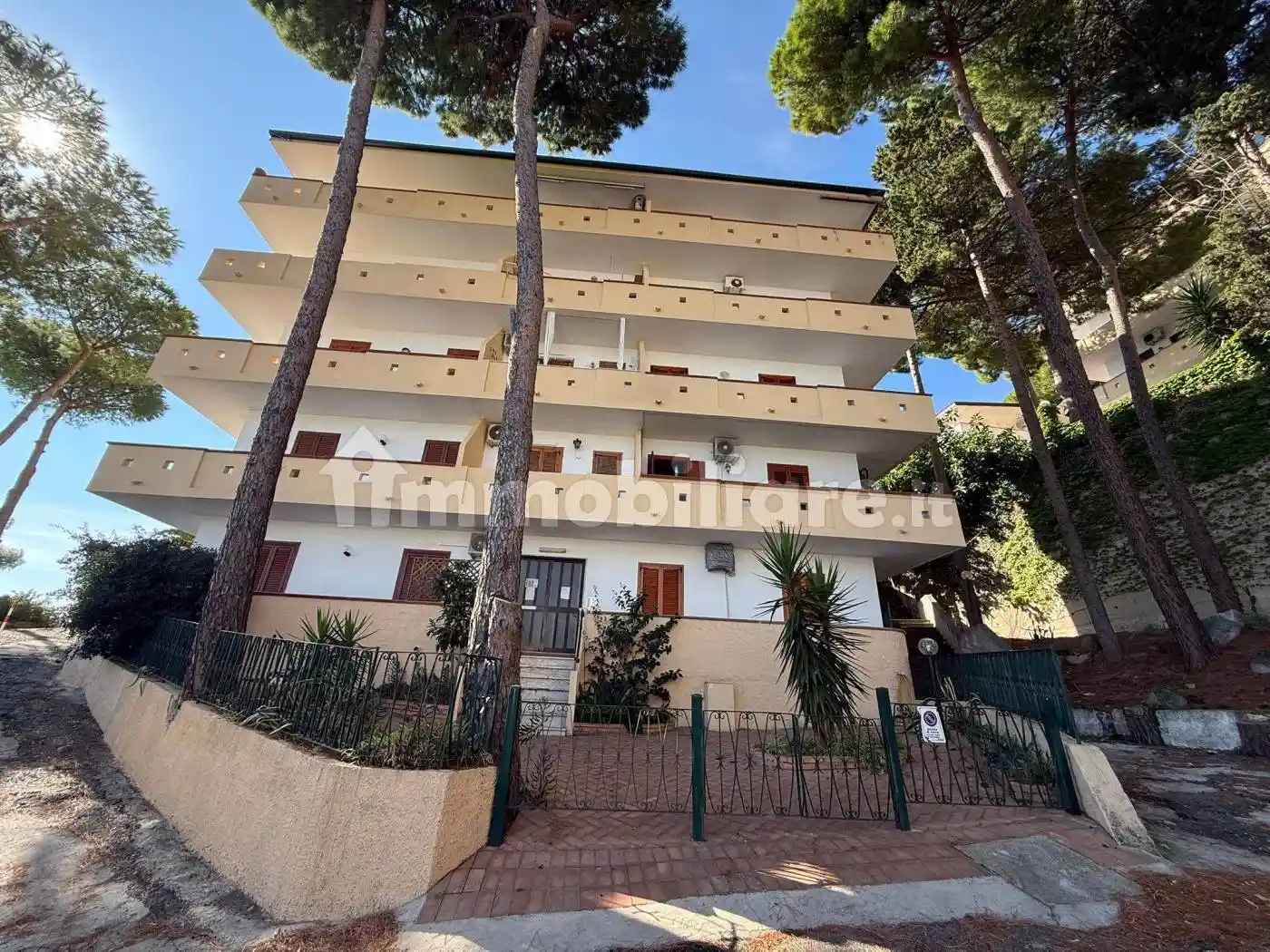 Appartamento in vendita a Stalettì