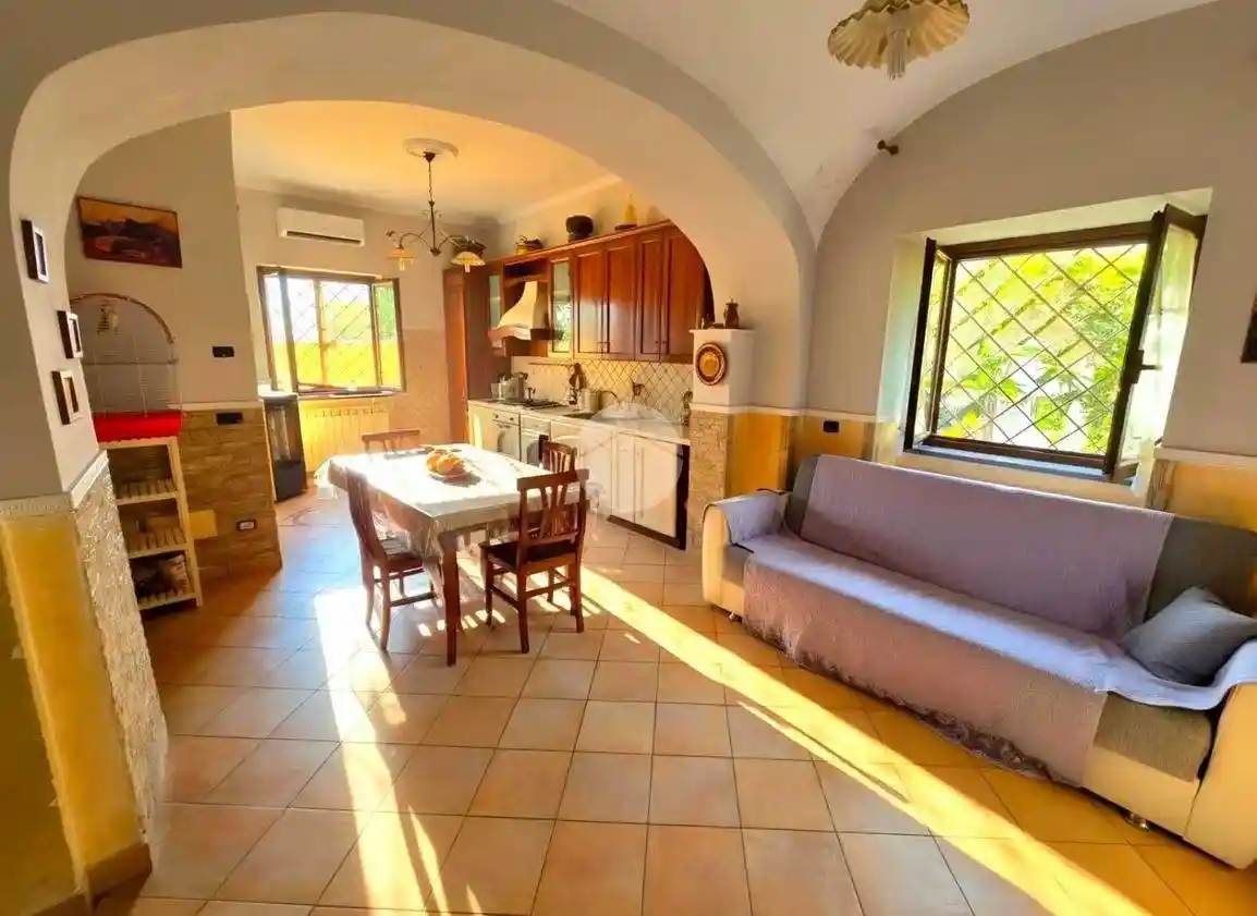 Casa indipendente in vendita a Torre del Greco